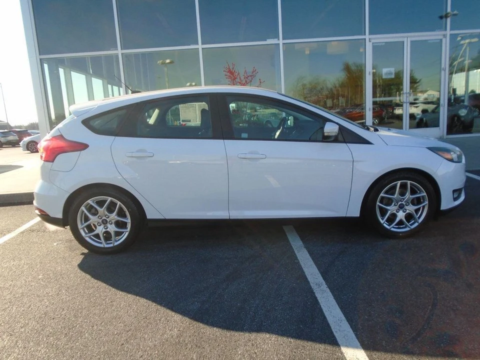 2015 Ford Focus 3rd Gen - Image 3 of 12