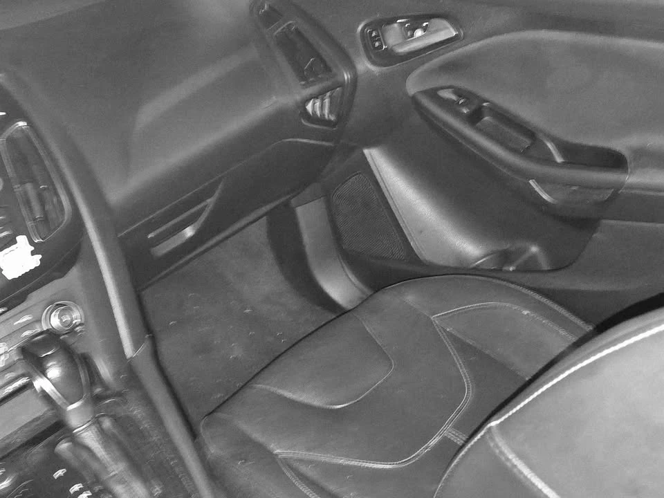 2015 Ford Focus 3rd Gen - Image 5 of 10