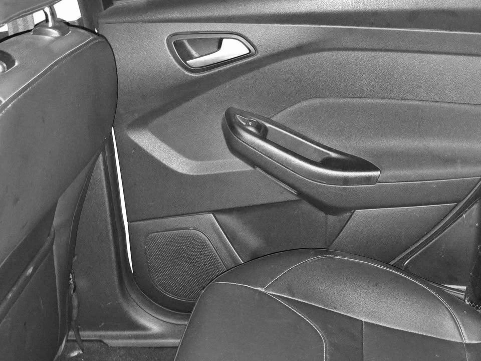 2015 Ford Focus 3rd Gen - Image 6 of 10