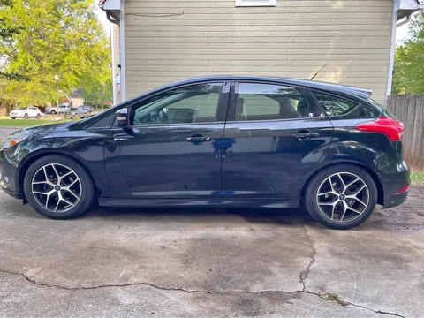2015 Ford Focus Hatchback SE