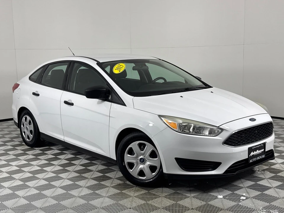 2015 Ford Focus 3rd Gen - Image 2 of 12