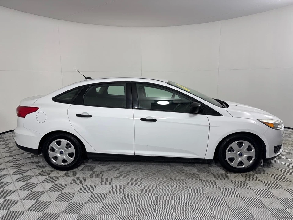 2015 Ford Focus 3rd Gen - Image 4 of 12