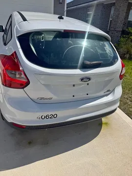 2015 Ford Focus S Hatchback 4D