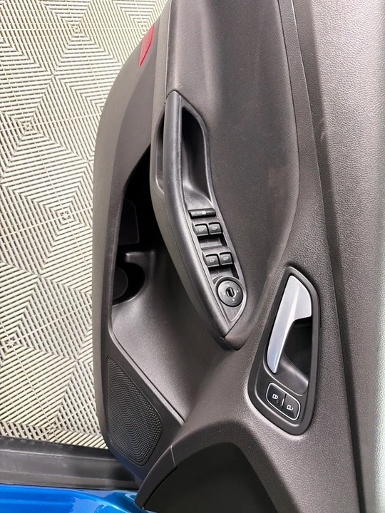 2015 Ford Focus 3rd Gen - Image 11 of 12