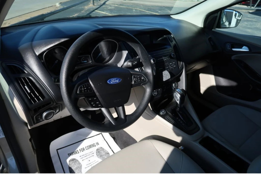 2015 Ford Focus 3rd Gen - Image 6 of 14