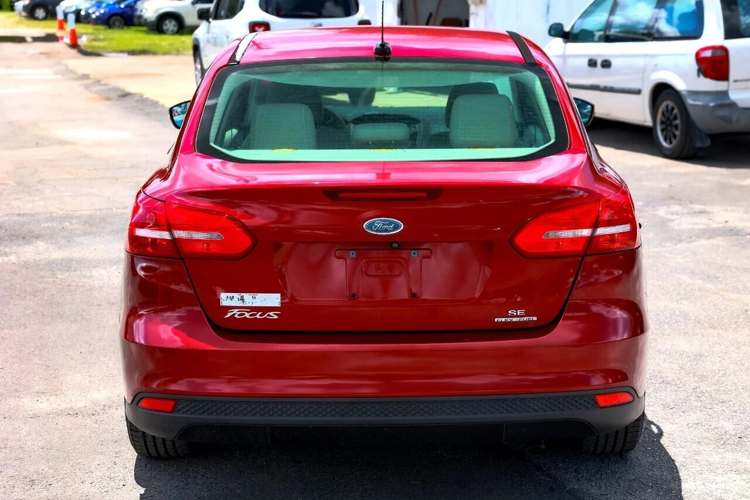 2015 Ford Focus 3rd Gen - Image 9 of 12