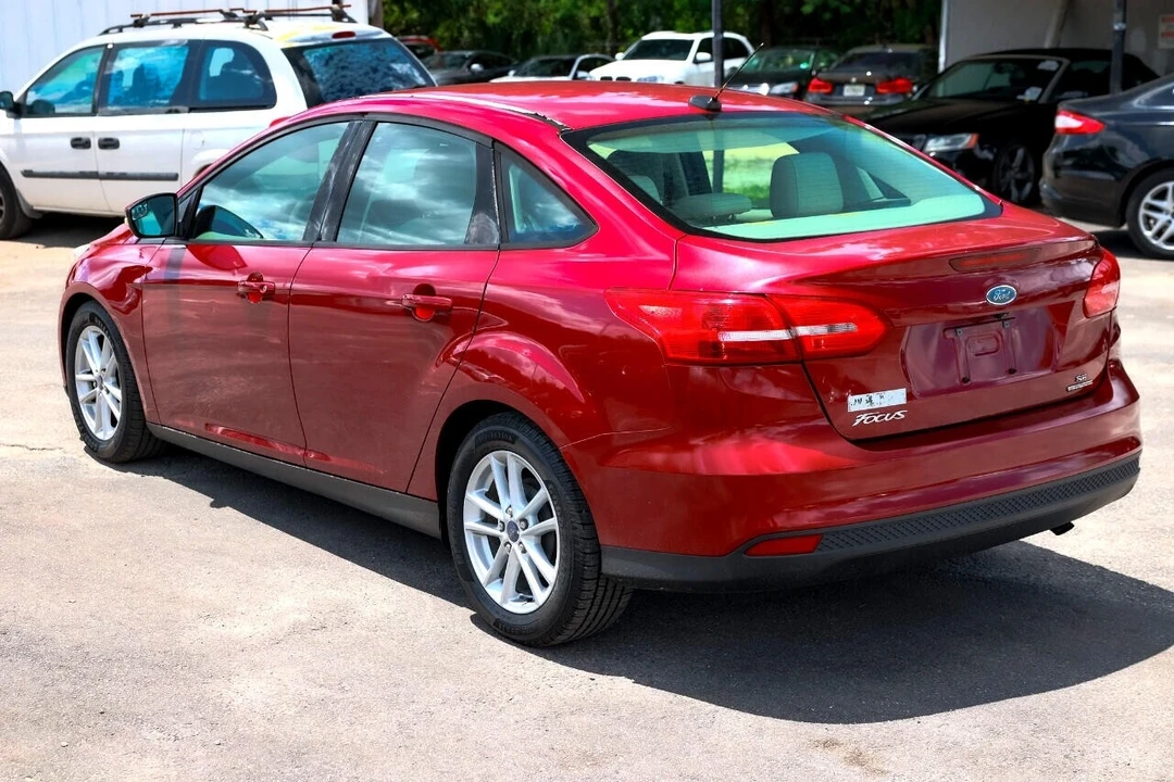 2015 Ford Focus 3rd Gen - Image 5 of 12