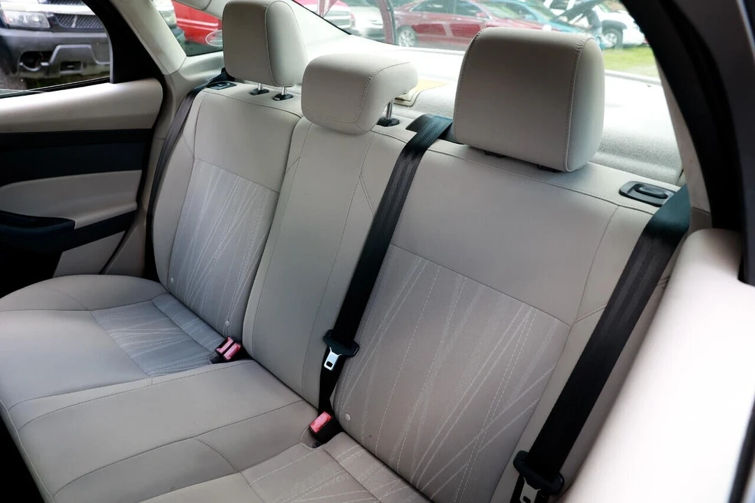 2015 Ford Focus 3rd Gen - Image 8 of 12