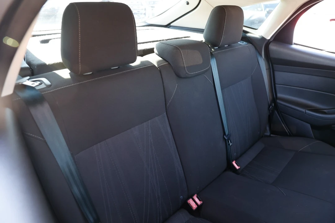 2015 Ford Focus 3rd Gen - Image 14 of 21