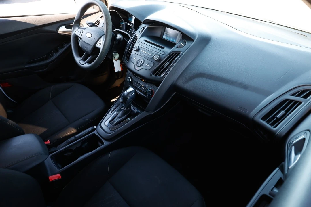 2015 Ford Focus 3rd Gen - Image 16 of 21