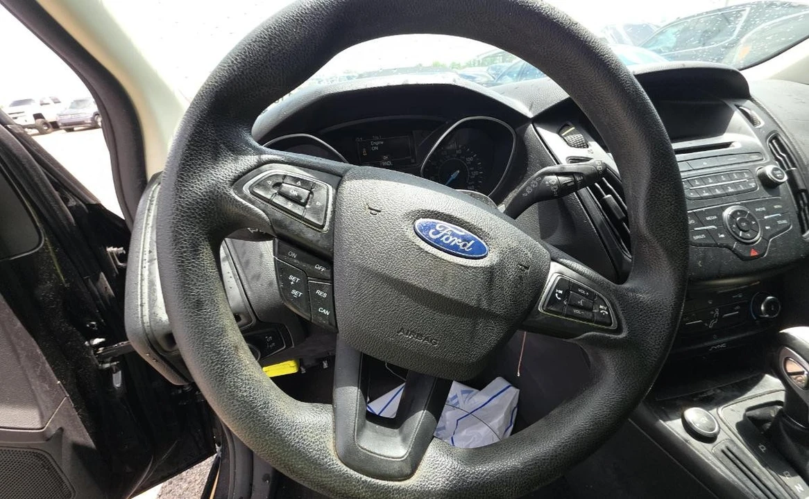 2015 Ford Focus 3rd Gen - Image 10 of 13