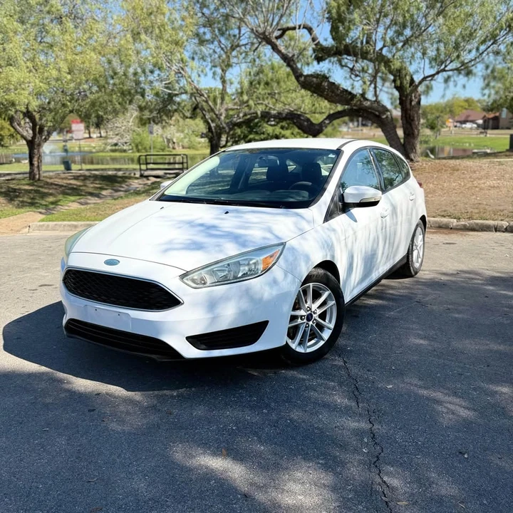 2015 Ford Focus 3rd Gen - Image 2 of 10