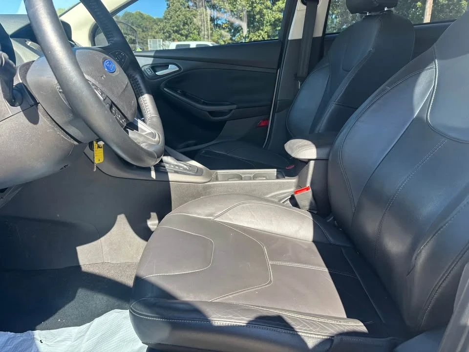 2015 Ford Focus 3rd Gen - Image 6 of 9