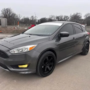 2015 Ford Focus SE Hatchback