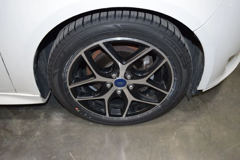2015 Ford Focus 3rd Gen - Image 10 of 12