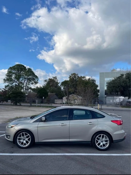 2015 Ford Focus 3rd Gen - Image 6 of 8