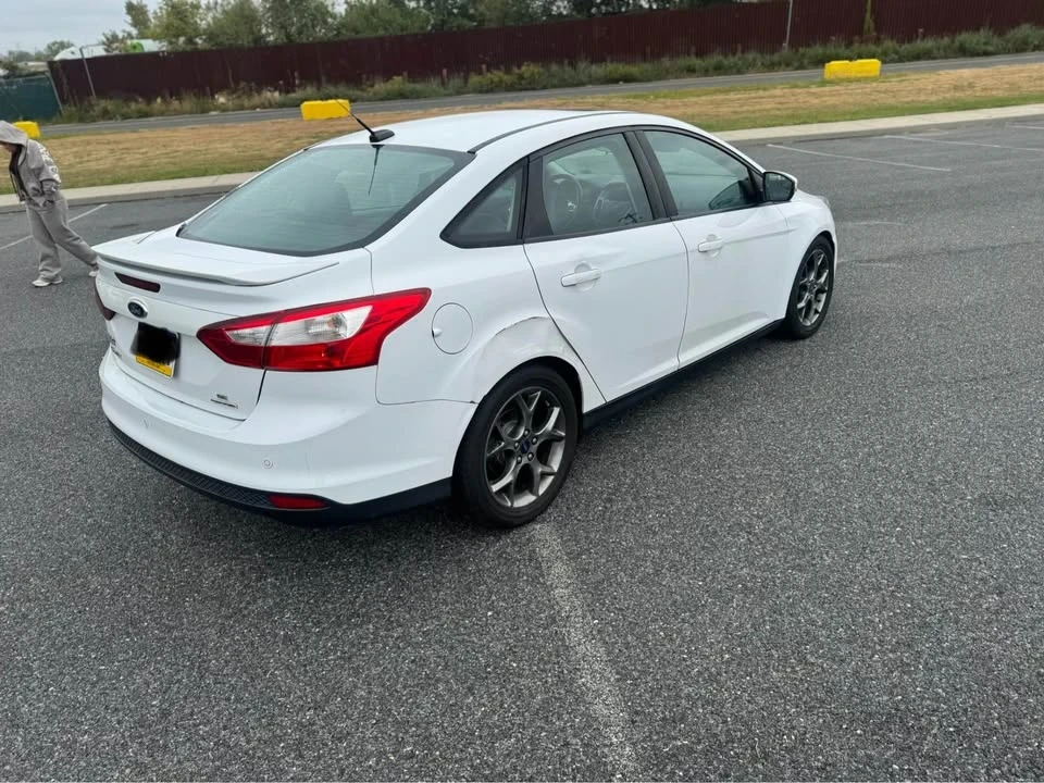 2015 Ford Focus 3rd Gen - Image 4 of 9