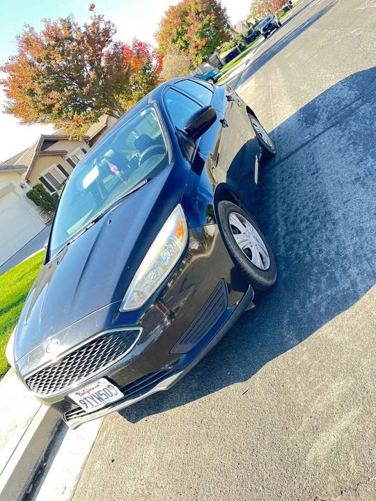 2015 Ford Focus 3rd Gen - Image 2 of 7