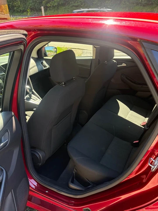 2015 Ford Focus 3rd Gen - Image 10 of 14