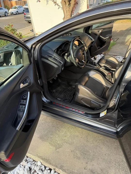 2015 Ford Focus ST 3rd Gen - Image 6 of 9