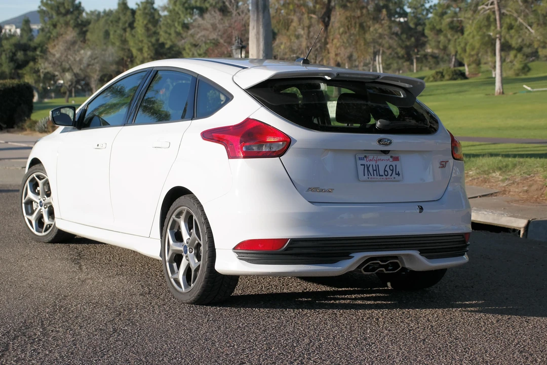 2015 Ford Focus ST 3rd Gen - Image 15 of 24