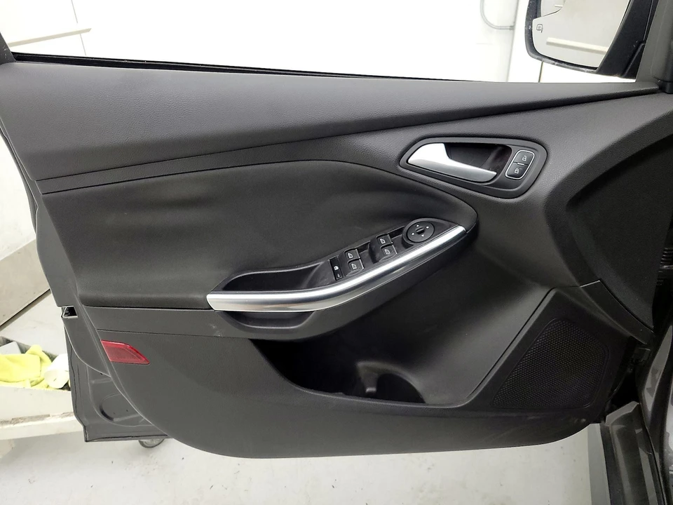 2015 Ford Focus ST 3rd Gen - Image 13 of 25