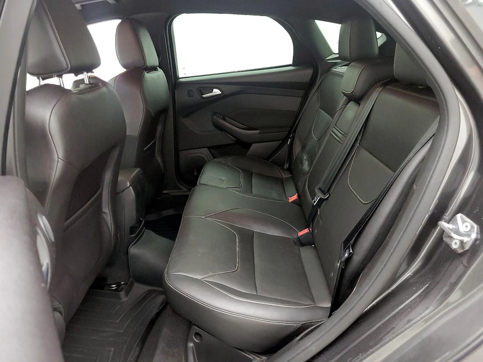 2015 Ford Focus ST 3rd Gen - Image 19 of 25