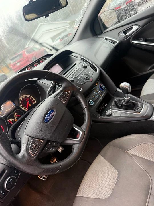 2015 Ford Focus 3rd Gen - Image 9 of 12
