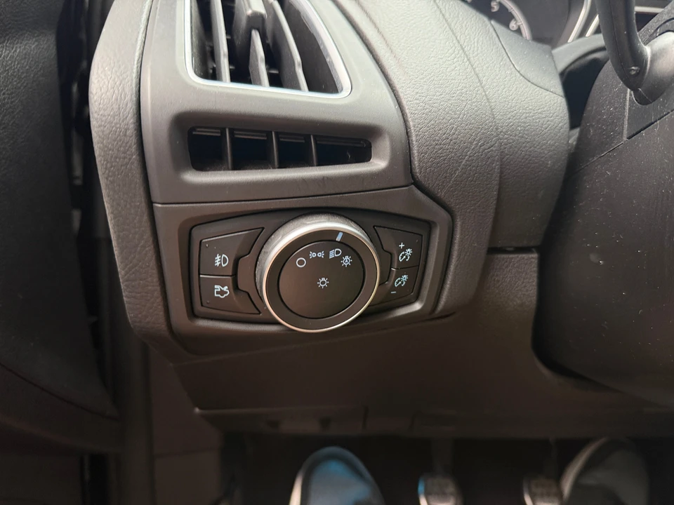 2015 Ford Focus ST 3rd Gen - Image 3 of 17
