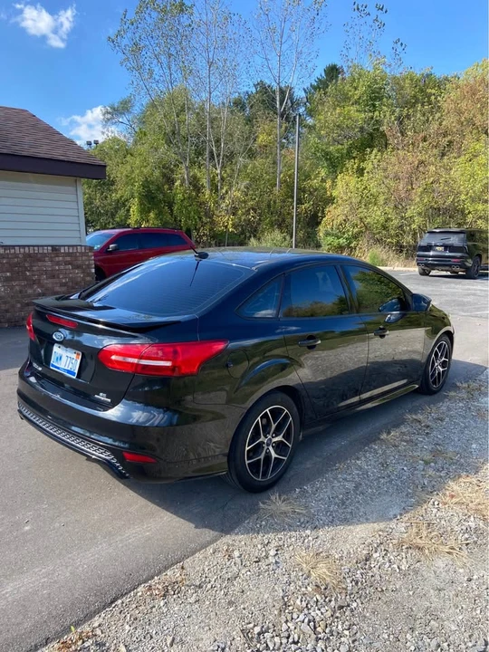 2015 Ford Focus 3rd Gen - Image 3 of 9