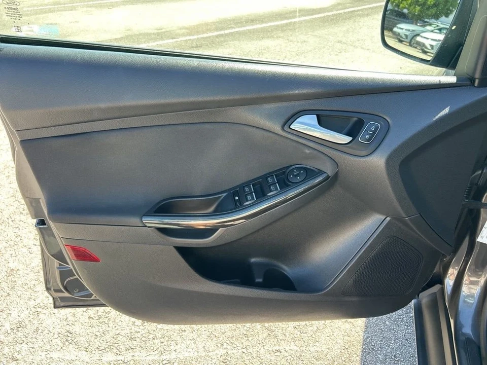 2015 Ford Focus 3rd Gen - Image 11 of 12