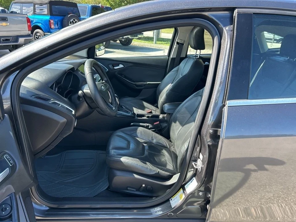 2015 Ford Focus 3rd Gen - Image 9 of 12