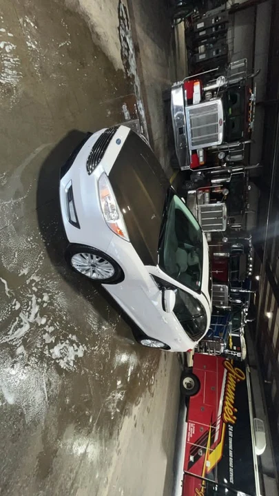 2015 Ford Focus 3rd Gen - Image 2 of 11