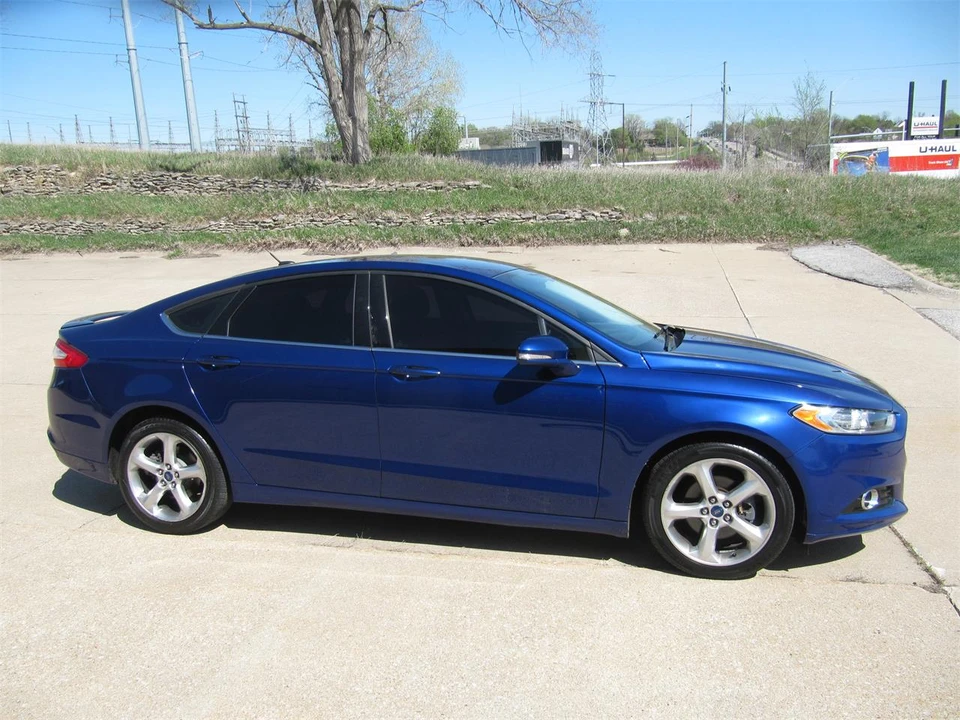 2015 Ford Fusion 2nd Gen - Image 3 of 20