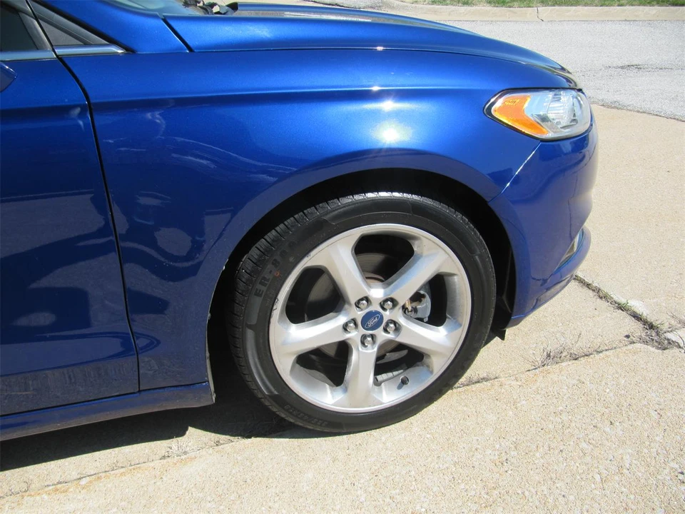 2015 Ford Fusion 2nd Gen - Image 5 of 20