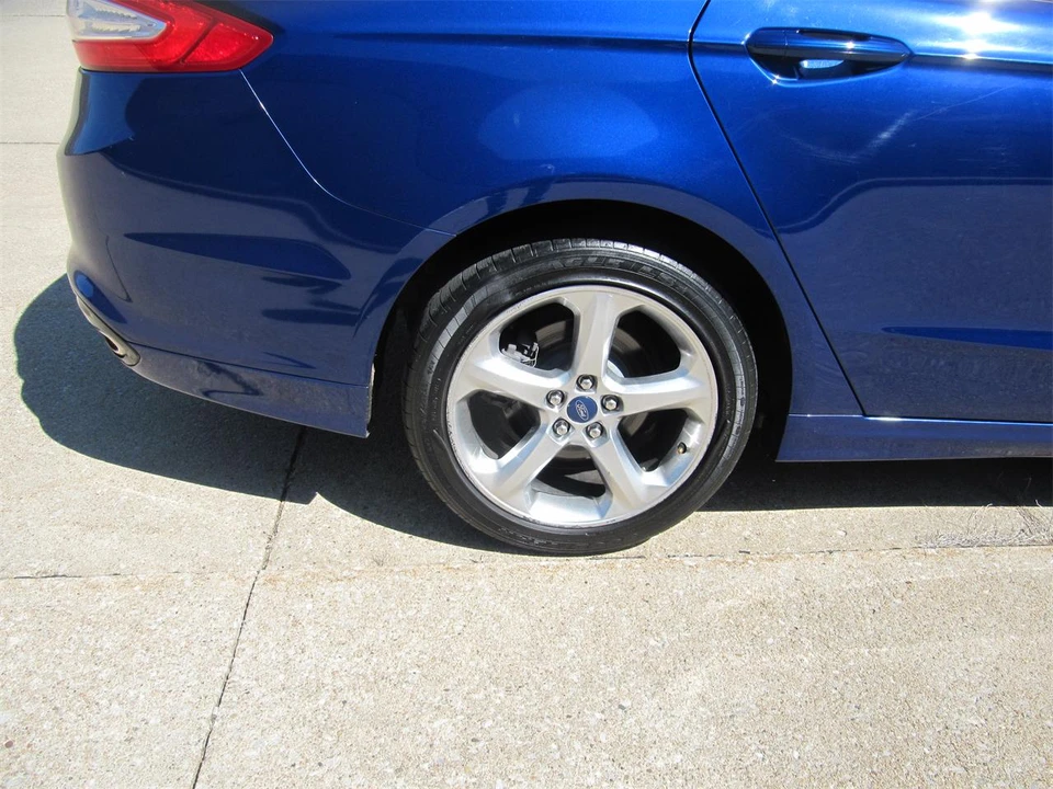 2015 Ford Fusion 2nd Gen - Image 6 of 20