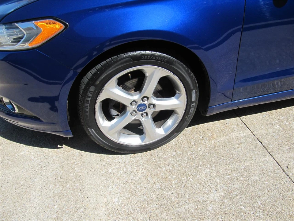2015 Ford Fusion 2nd Gen - Image 11 of 20