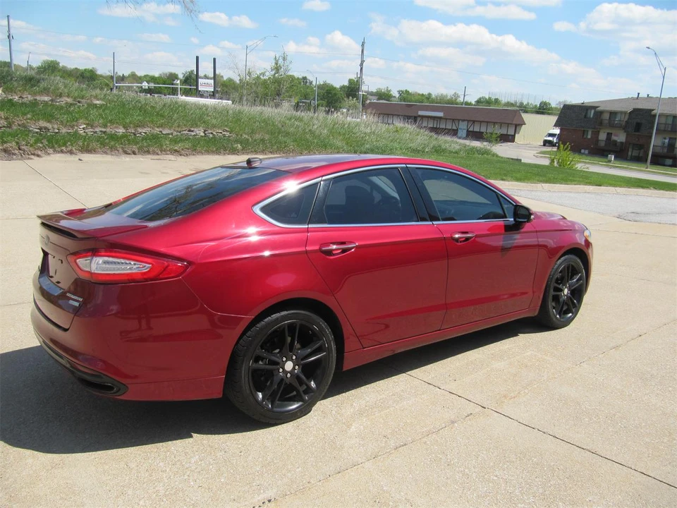 2015 Ford Fusion 2nd Gen - Image 11 of 26