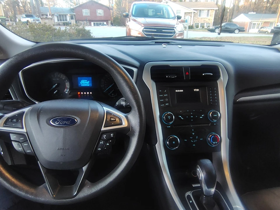 2015 Ford Fusion 2nd Gen - Image 6 of 8