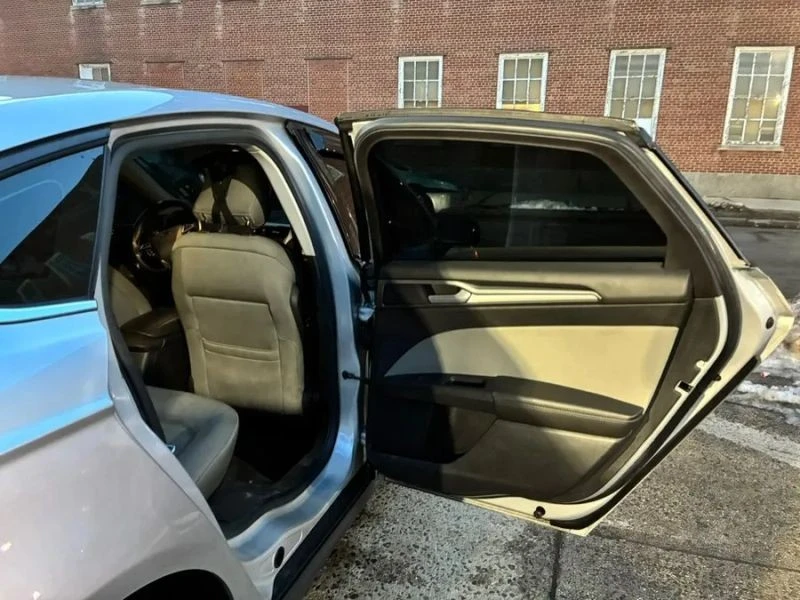 2015 Ford Fusion 2nd Gen - Image 11 of 12