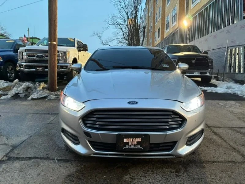2015 Ford Fusion 2nd Gen - Image 2 of 12
