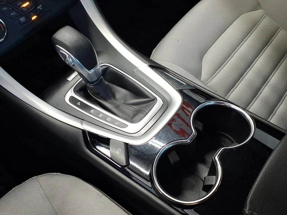 2015 Ford Fusion 2nd Gen - Image 10 of 21