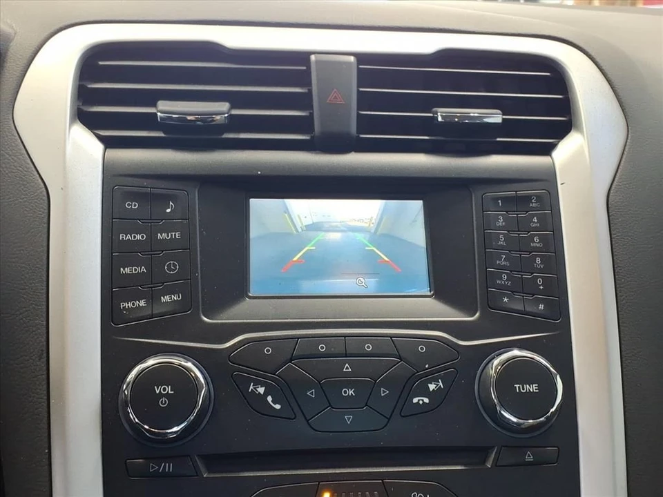2015 Ford Fusion 2nd Gen - Image 8 of 21