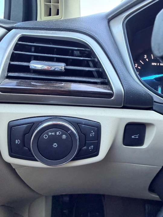 2015 Ford Fusion 2nd Gen - Image 16 of 21
