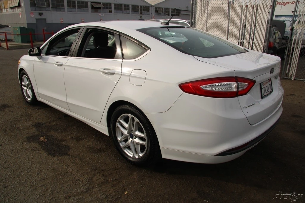 2015 Ford Fusion 2nd Gen - Image 4 of 21