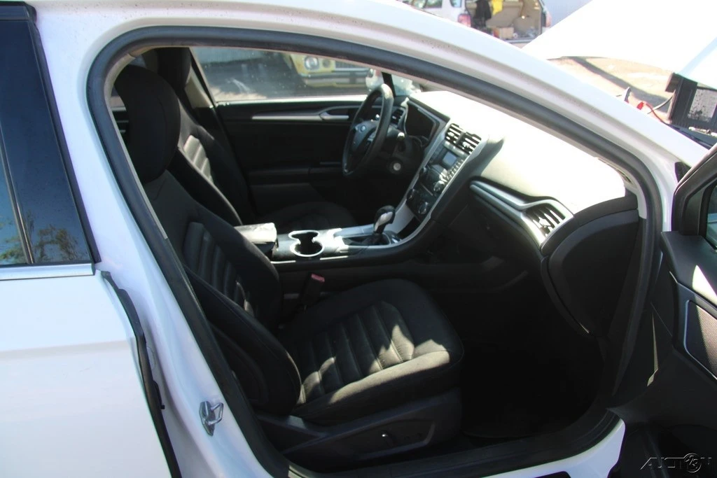 2015 Ford Fusion 2nd Gen - Image 20 of 21