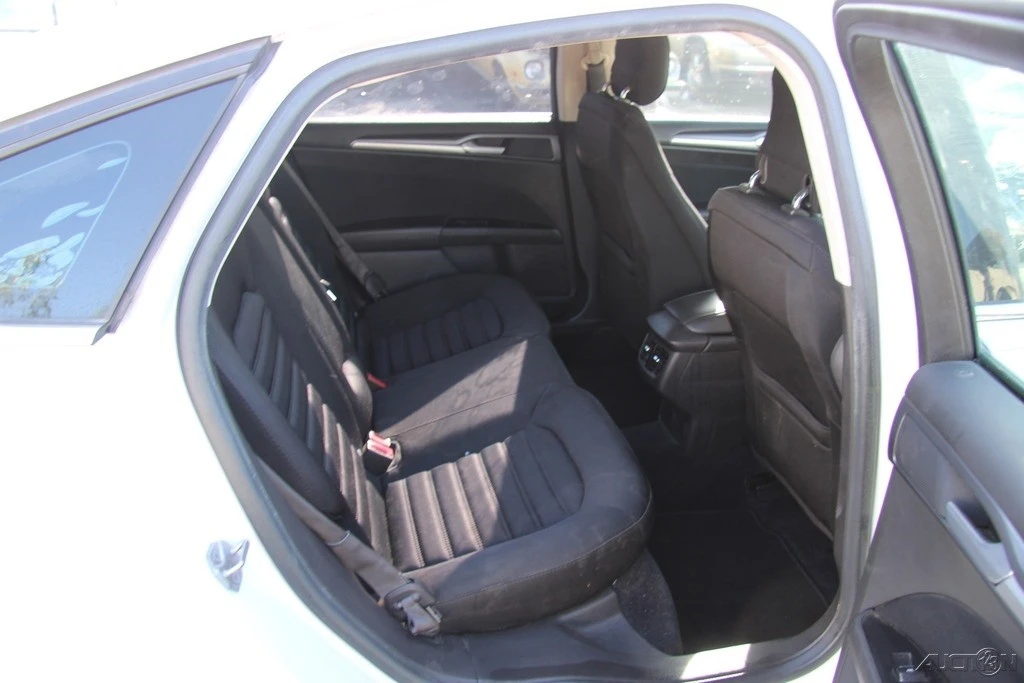 2015 Ford Fusion 2nd Gen - Image 18 of 21