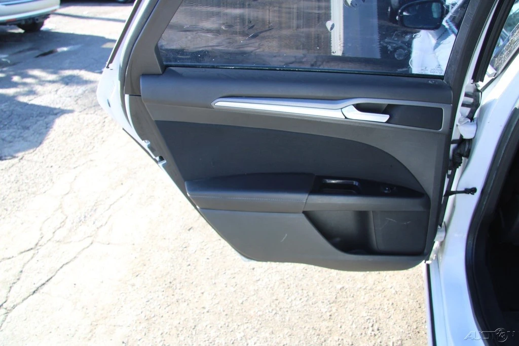 2015 Ford Fusion 2nd Gen - Image 15 of 21