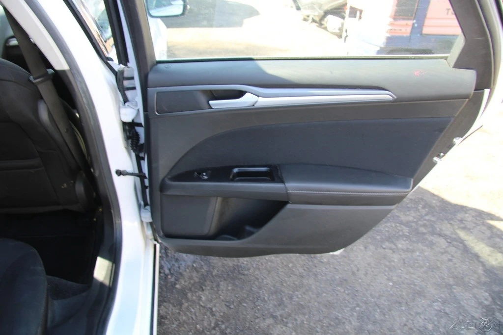 2015 Ford Fusion 2nd Gen - Image 17 of 21