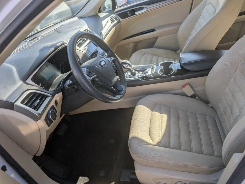 2015 Ford Fusion 2nd Gen - Image 9 of 14